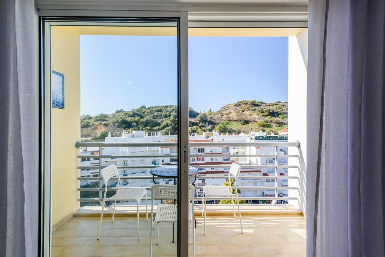 Amazing In Apartment *